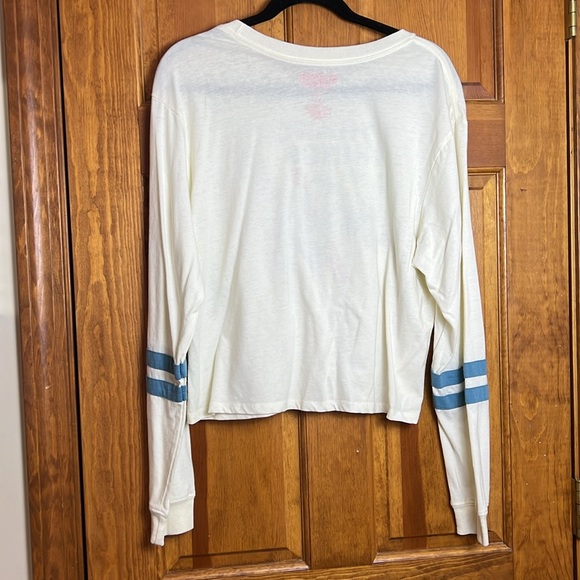 Women's Size XL Stranger Things Crop Top White w/ Image - Picture 3 of 4